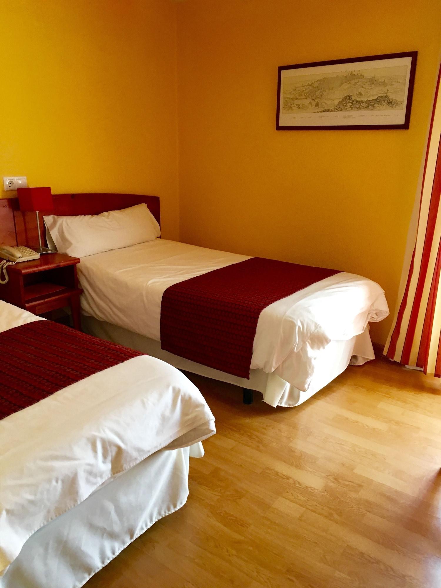 Hostal Restaurante Puerta Del Alcazar Ávila Extérieur photo