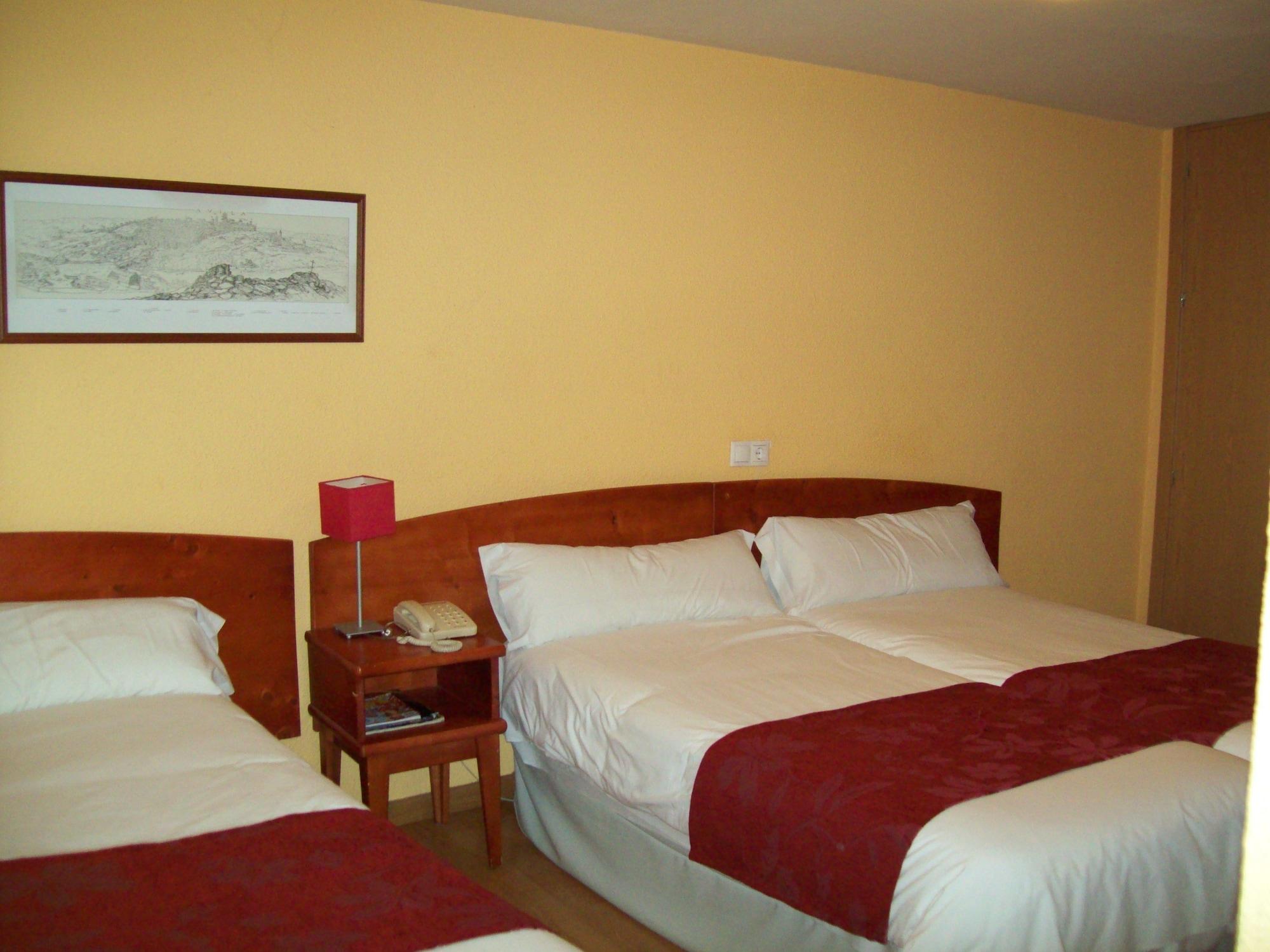 Hostal Restaurante Puerta Del Alcazar Ávila Extérieur photo